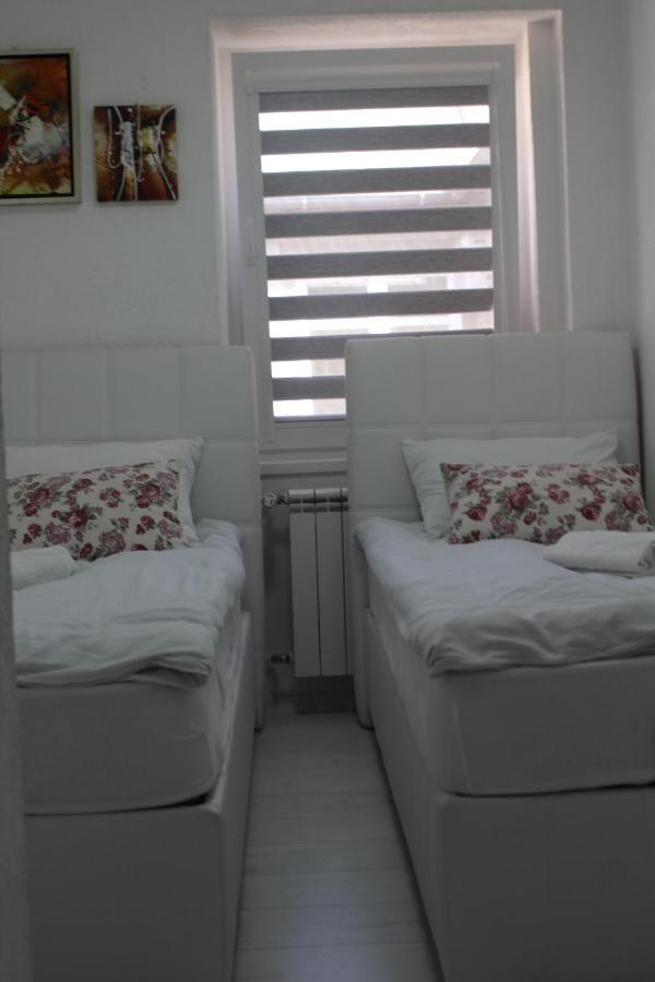 Red Apartment Sarajewo Zewnętrze zdjęcie