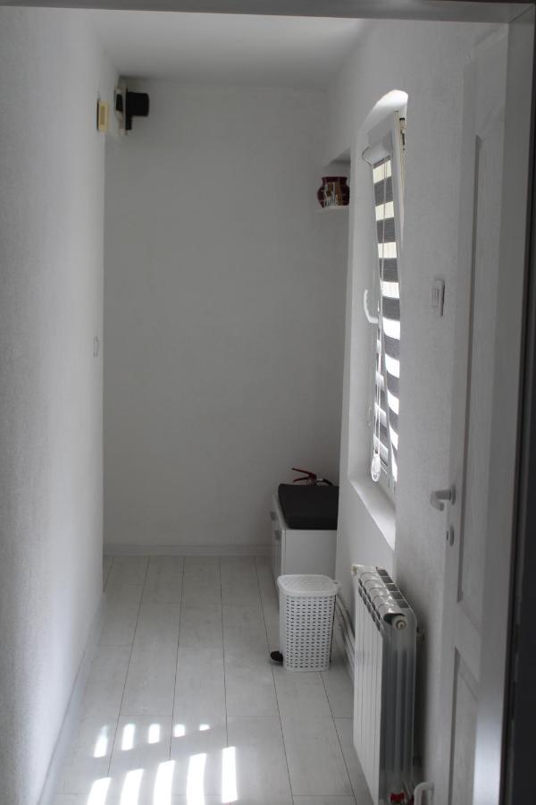 Red Apartment Sarajewo Zewnętrze zdjęcie